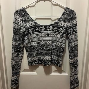 Long sleeve cropped Aztec design shirt